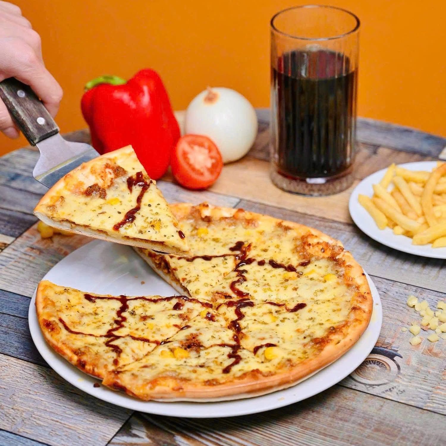 Pizza Thạch Thất - Hương Vị Độc Đáo Tại Young Food & Drink