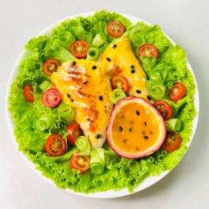 Salad Gà nướng mật ong